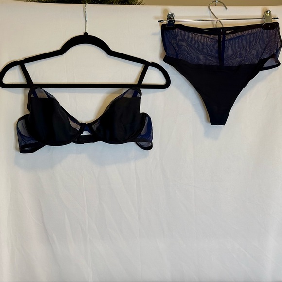 VS Unlined Underwire Demi Mesh Bra - Picture 3 of 5